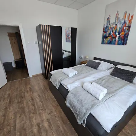 Porta Zsolnay Appartement